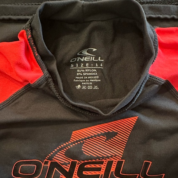 O’Neill Rashguard - Picture 2 of 3